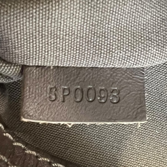 Louis Vuitton Mini Lin Monogram Montsouris Backpack - Picture 9 of 10